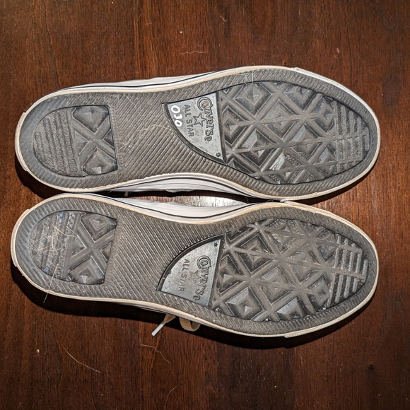 Converse - Picture 4 of 4